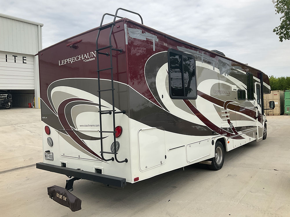 rv with sidewall fiberglass and paint damage