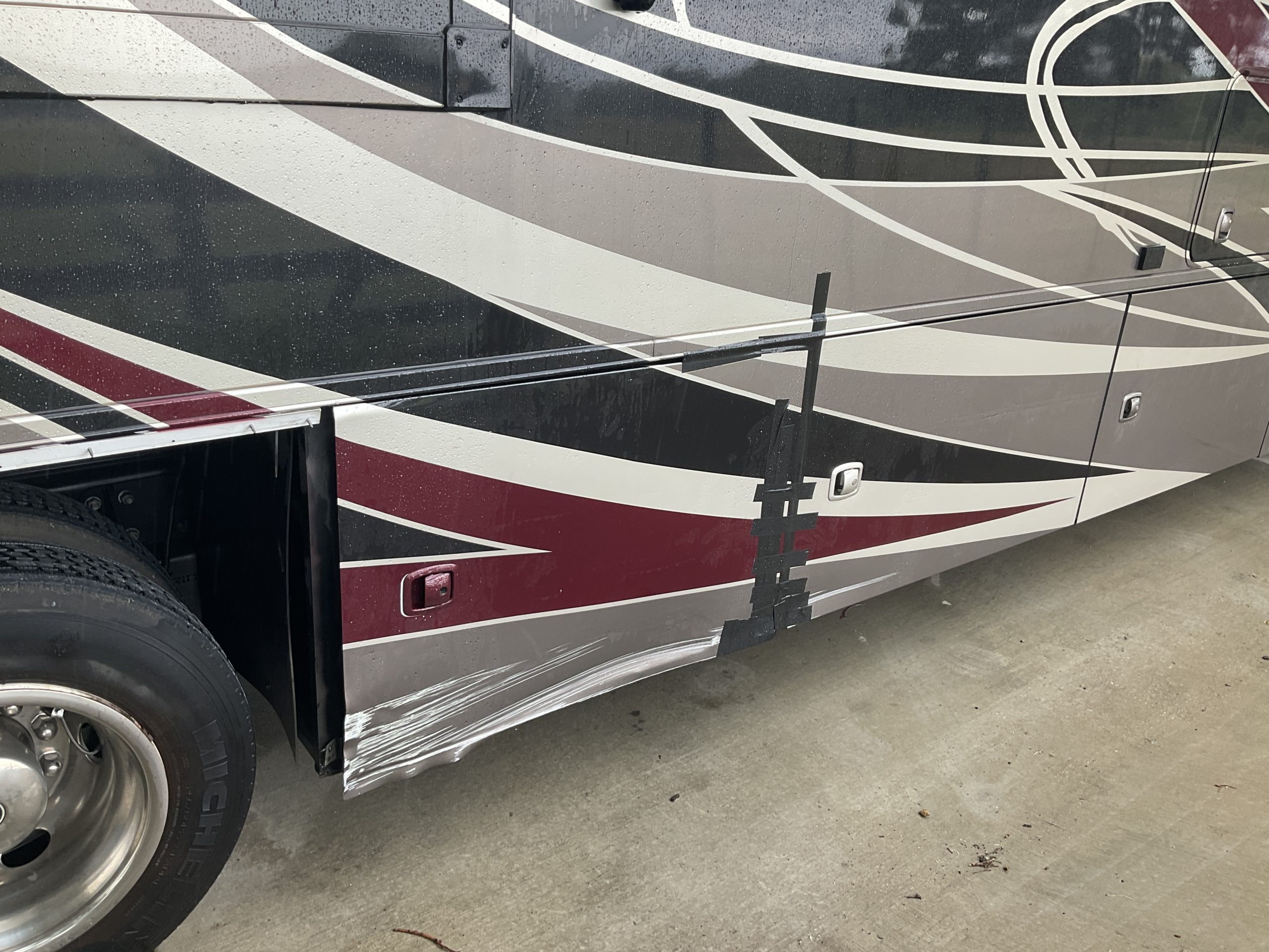 scratched and dented rv from sideswipe